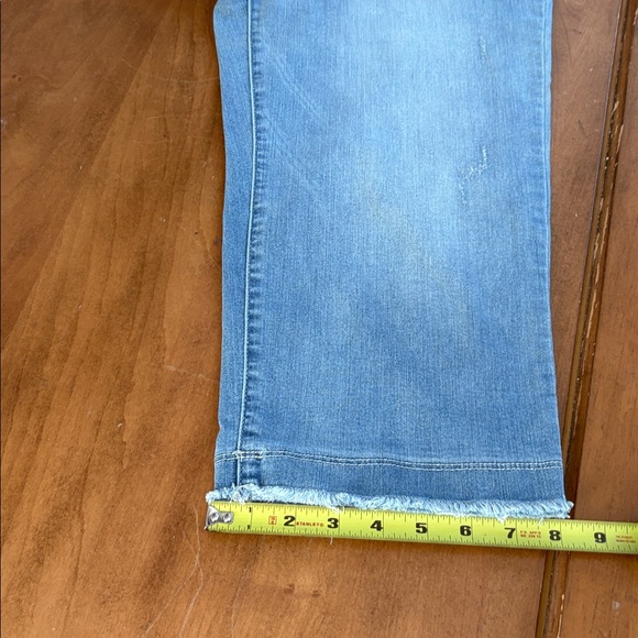 Democracy AbSolution Light Blue Skimmer Jeans Size 6 - Picture 6 of 10